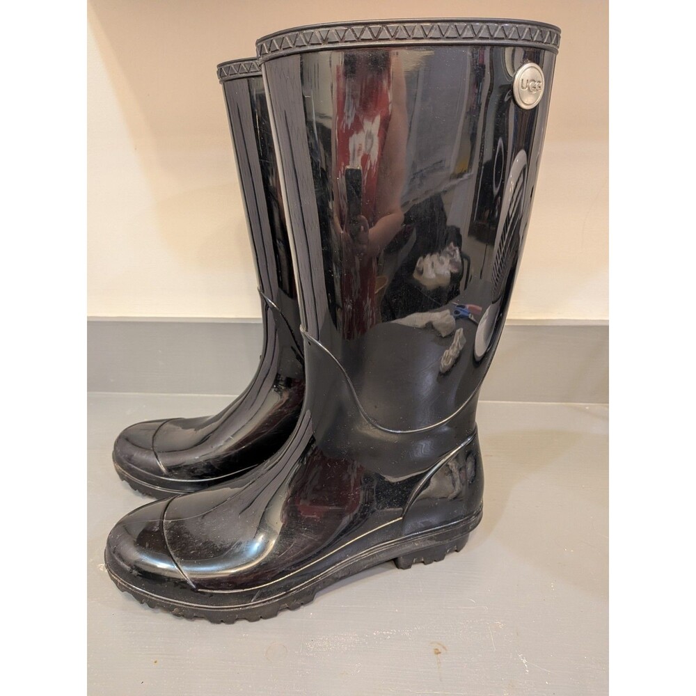 UGG Women’s Black Rubber Knee-High Waterproof Pull-On Rain Boot Round Toe 10